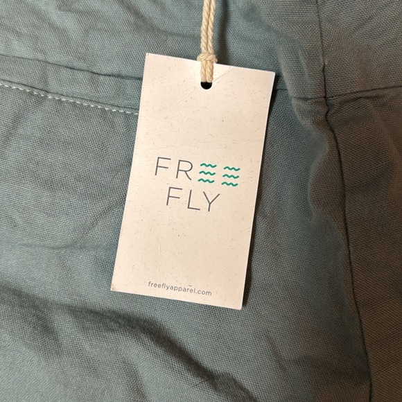 Free Fly stretch canvas shorts in shale green - Picture 4 of 4